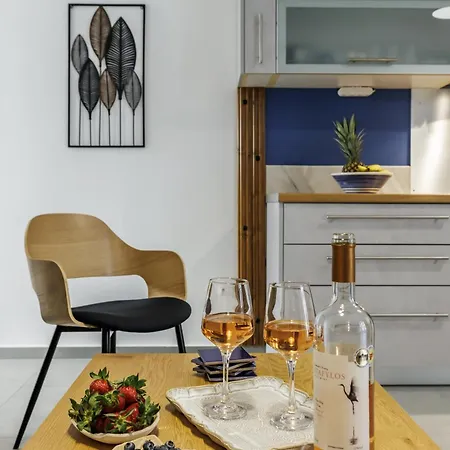 The Grey Nest - Hideaway Skopelos Town